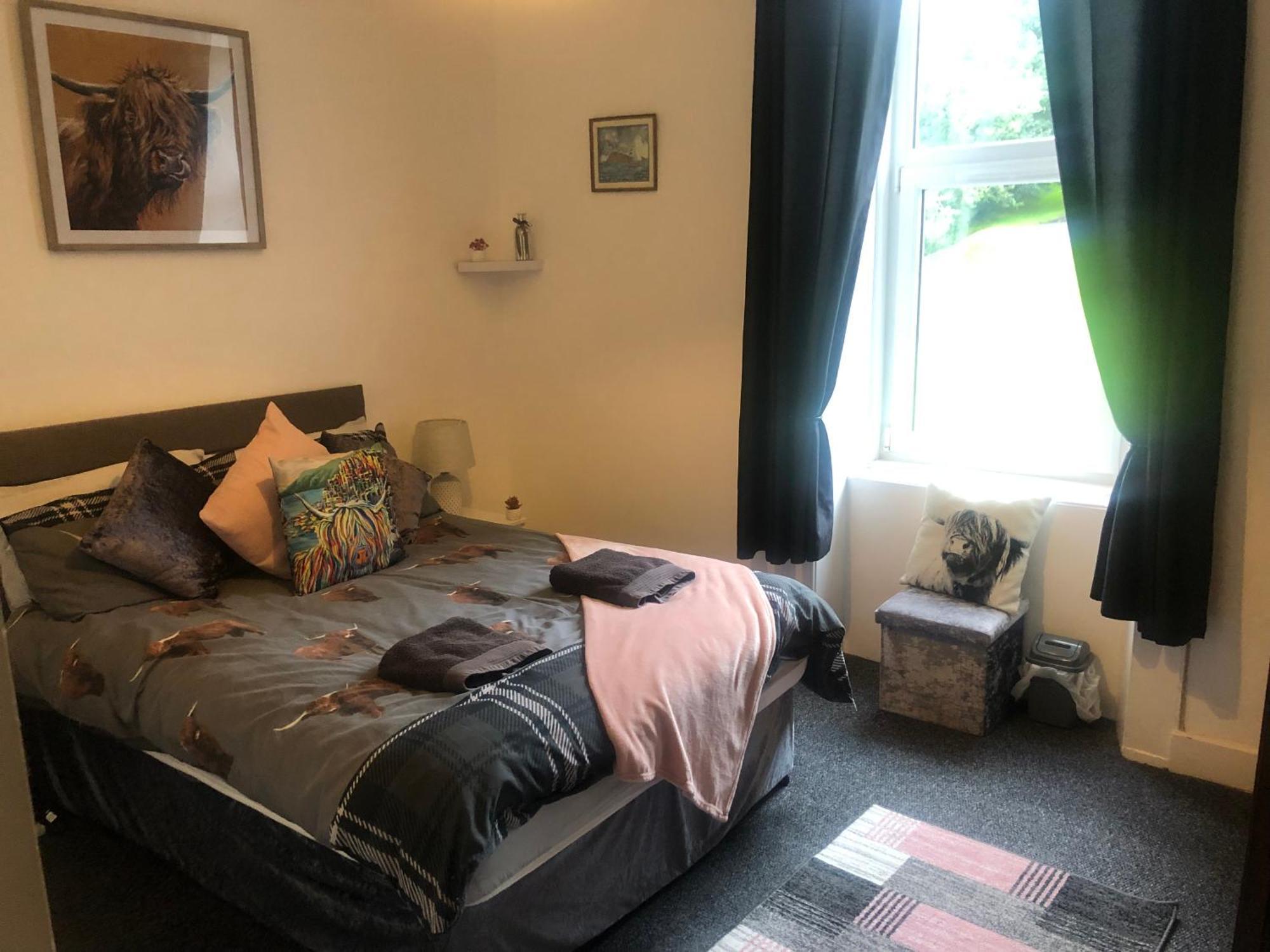 Captivating 2-Bed Apartment In Isle Of Bute ロスシー エクステリア 写真