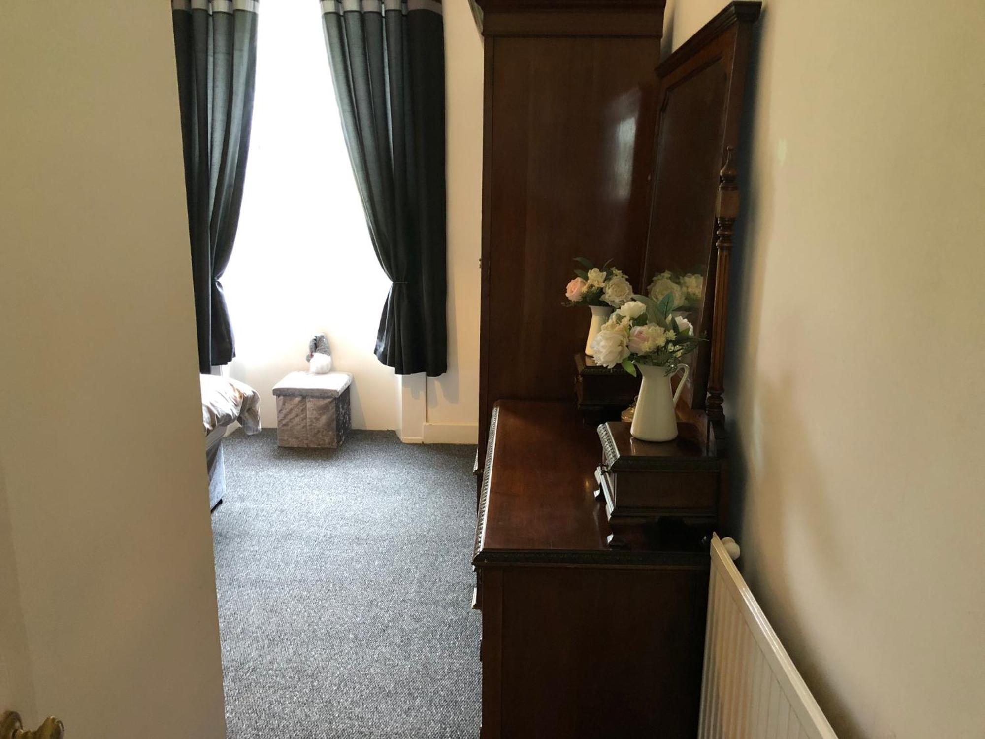 Captivating 2-Bed Apartment In Isle Of Bute ロスシー エクステリア 写真
