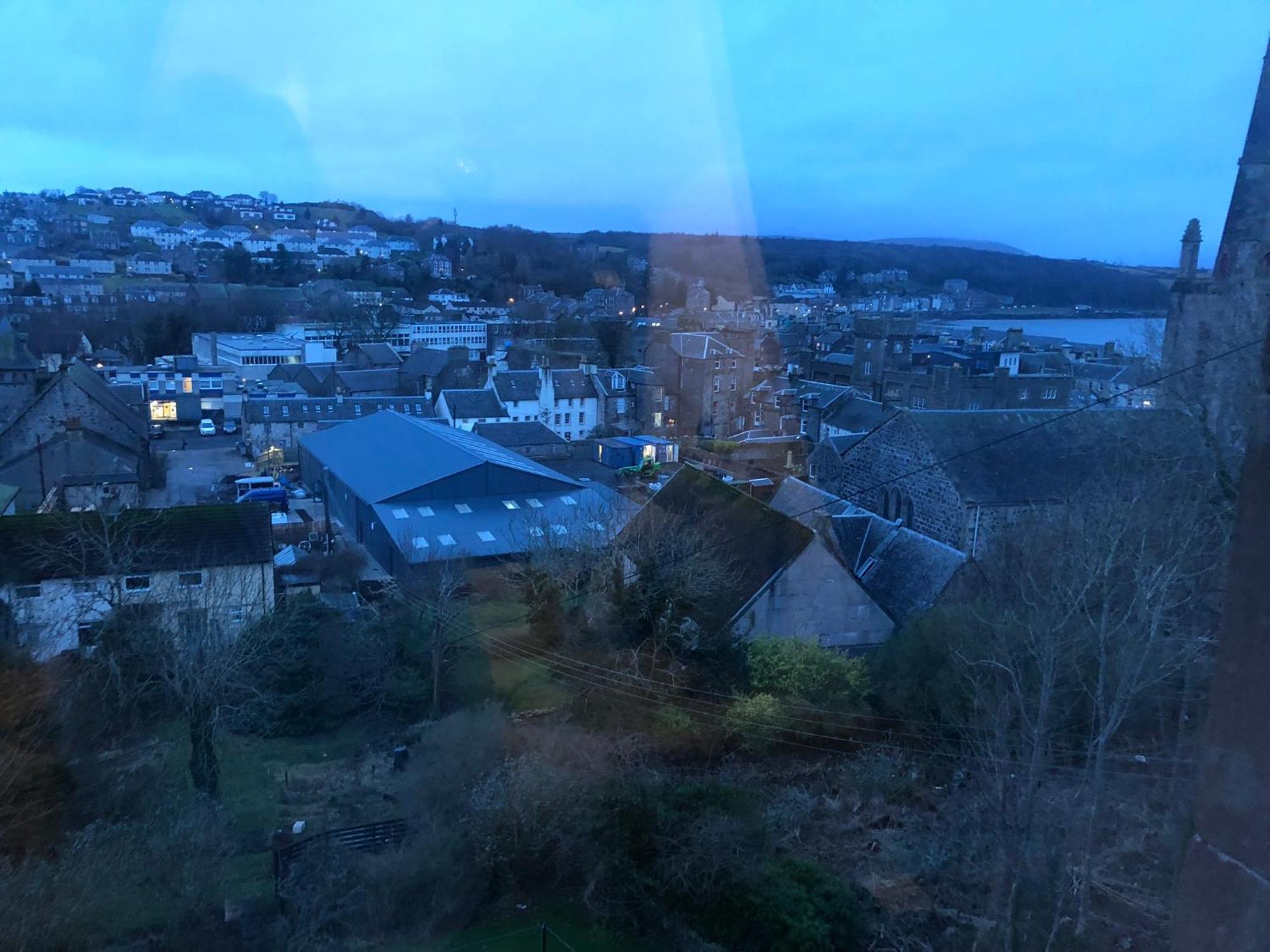 Captivating 2-Bed Apartment In Isle Of Bute ロスシー エクステリア 写真