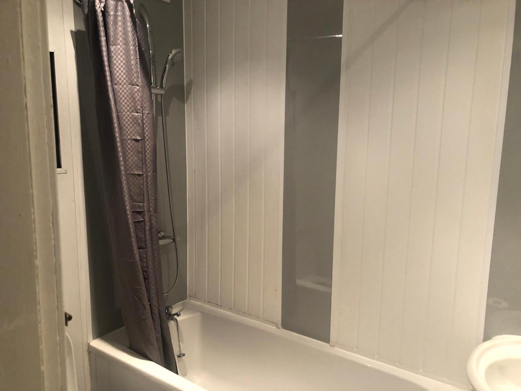 Captivating 2-Bed Apartment In Isle Of Bute ロスシー エクステリア 写真