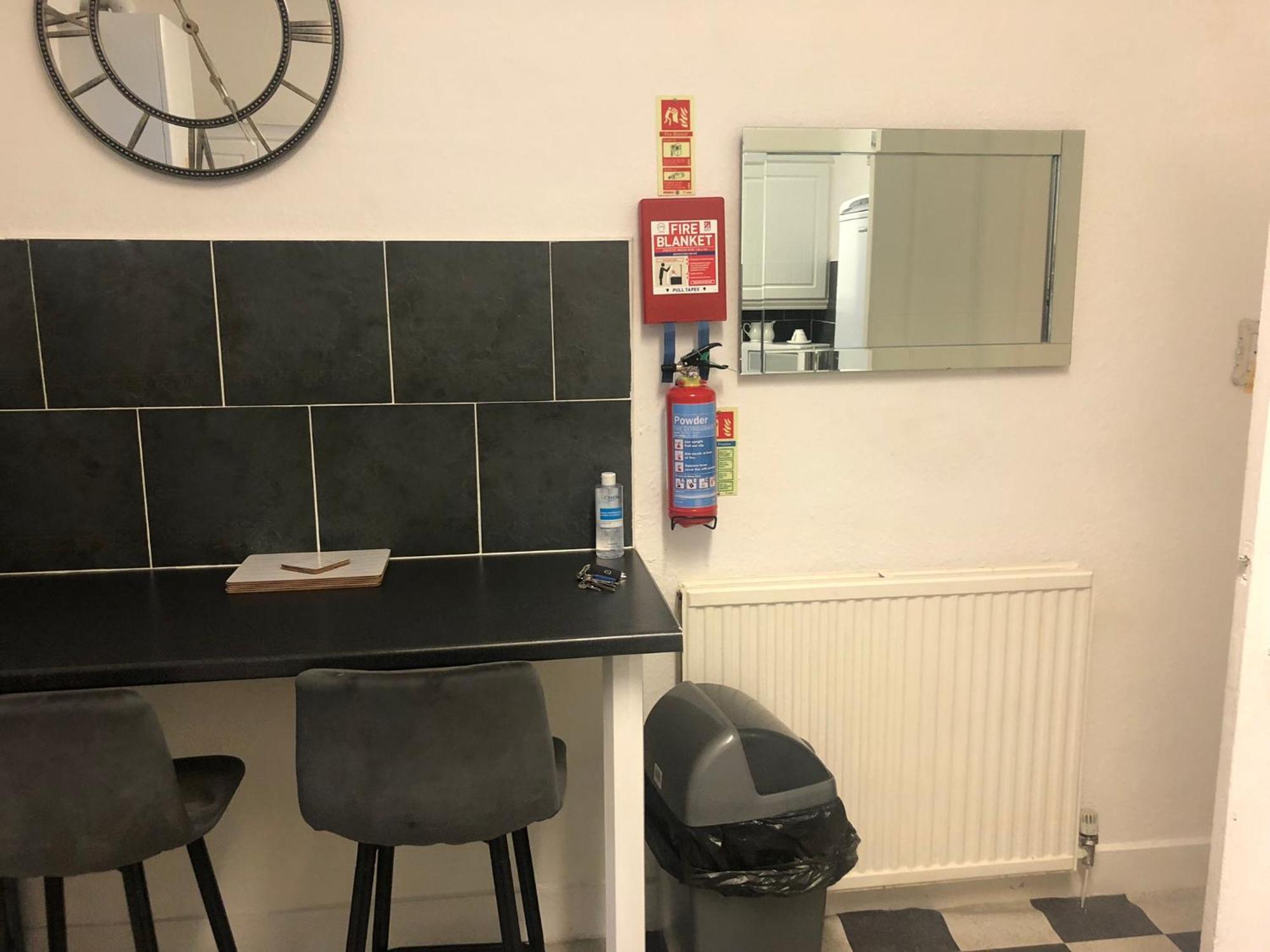 Captivating 2-Bed Apartment In Isle Of Bute ロスシー エクステリア 写真